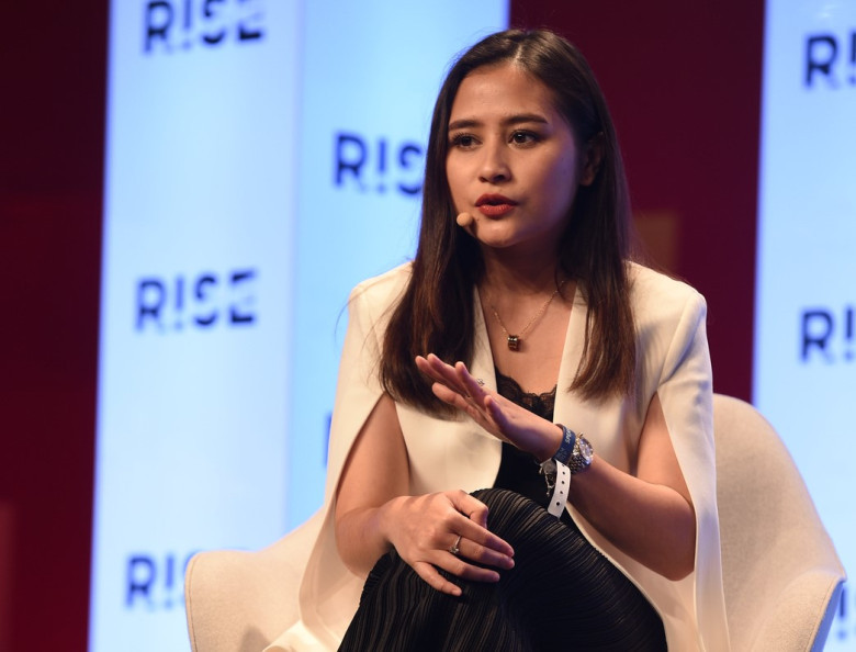 Prilly Latuconsina